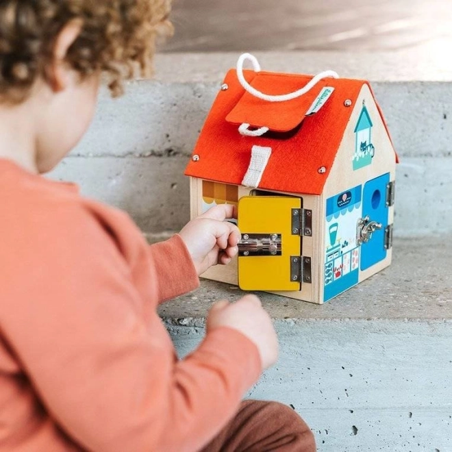 Lilliputiens – houten huisje met sloten