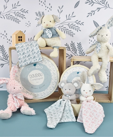 Doudou geschenkset - Pluchen konijntje met roze deken van BIO katoen