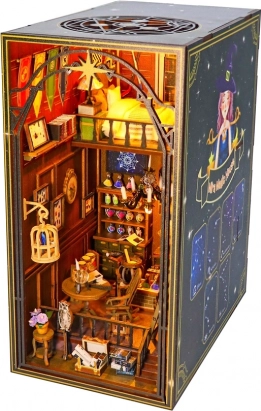 Bookend House of Mira the Wizard