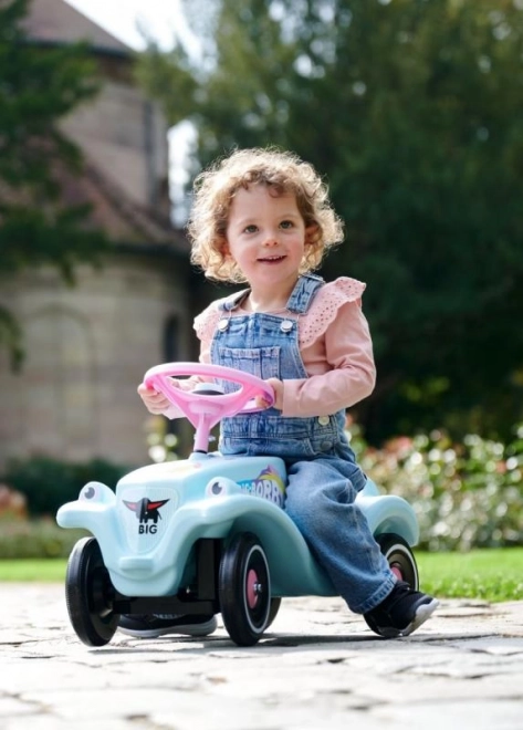 Steering wheel with horn for interactive fun