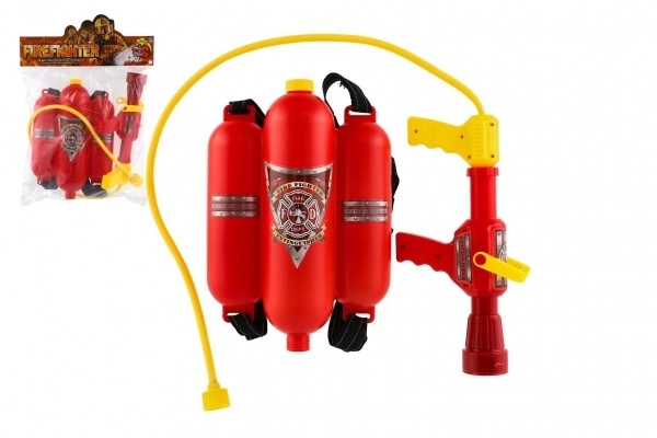 Waterpistool brandweerman met tank voor op de rug plastic in zak 34x48x7cm