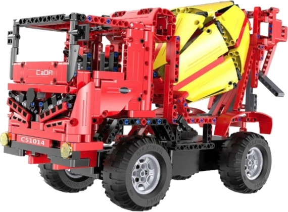 814/815 pieces for a detailed model and long-lasting fun