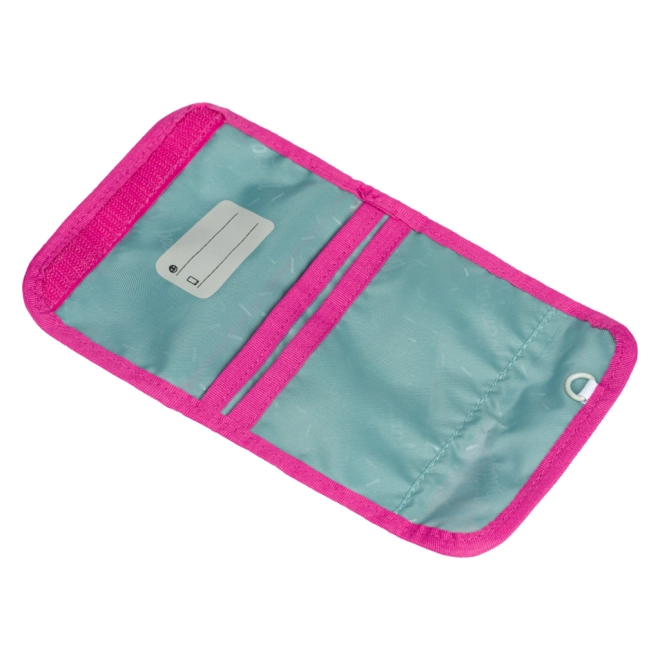 Practical layout and zip pocket