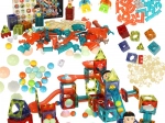 Magnetische bouwblokjes met verlichte knikkerbaan