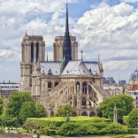 Puzzel 1000 stukjes Notre-Dame van Dino