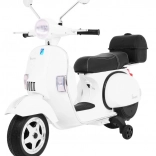 Elektrische kinderscooter Vespa wit met zijwieltjes, audio en eco-leer