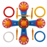 Kinder gooi spel met ringen en ballen in een net met mandjes