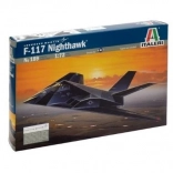 Kunststof modelvliegtuig F-117A Stealth om te lijmen