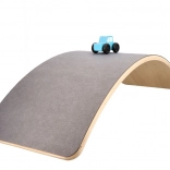 Balansbord met vilt, autootje en weg