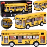 Gele stadsbus met licht, geluid en openende deuren