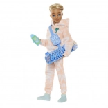 Poupée Barbie Dream Besties Ken avec skateboard et accessoires