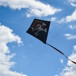Cerf-volant pirate 65 × 65 cm