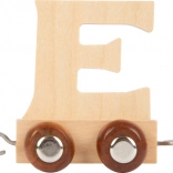 Wagon en bois avec la lettre E pour circuit de train