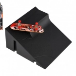 Vingerskateboard met ramp – plastic fingerboard met schroefbare onderdelen