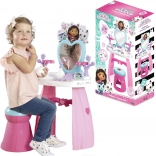 Coiffeuse GABBY’S DOLLHOUSE avec miroir en forme de cœur et tabouret + 10 accessoires