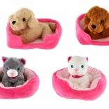 Pluchen knuffeldier in mandje (22 × 24 cm)