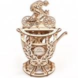 Houten mechanische 3D-puzzel UGEARS Wielrenner – trofee met bewegend mechanisme