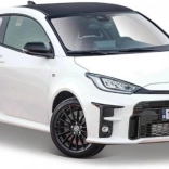 Model Toyota Yaris 2021 wit 1/24