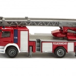 Camion de pompiers avec échelle télescopique